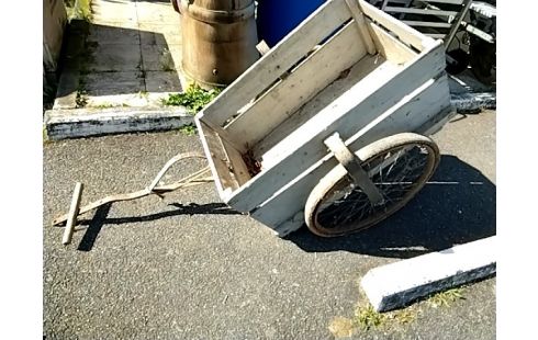 REMORQUE A VELOS EN L'ÉTAT