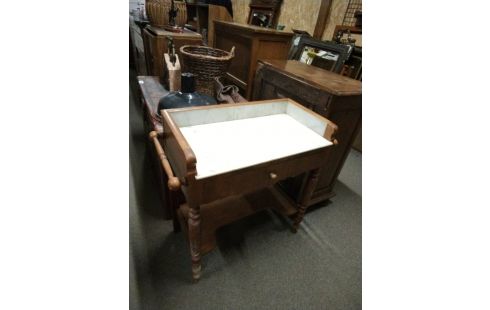 TABLE DE TOILETTE MARBRE