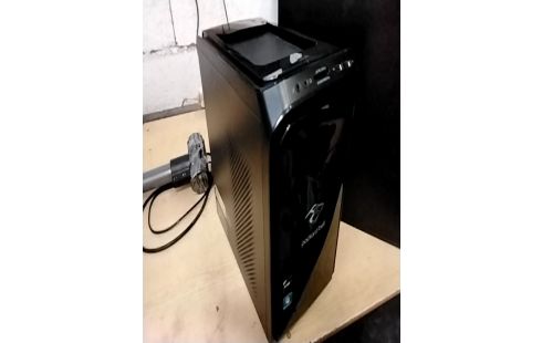ORDINATEUR PC POUR PIÈCES