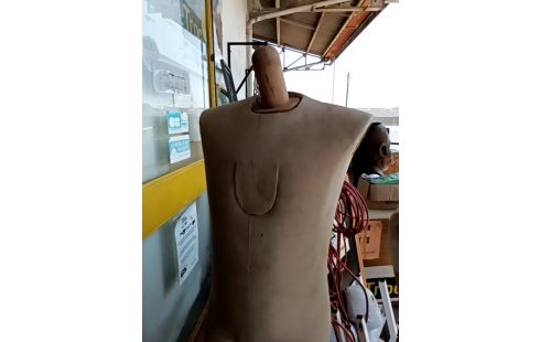 MANNEQUIN COUTURE HOMME