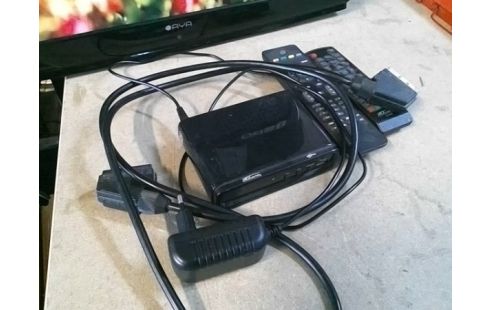 TELEVISEUR AYA 55 CM AVEC DECODEUR TNT HD + TELECOMMANDE