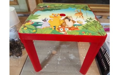 TABLE ENFANT PM