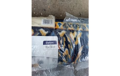 TAPIS 170*230 CM