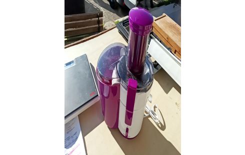 EXTRACTEUR DE JUS SILVERCREST + ACC RSV