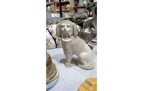 CHIEN PORCELAINE
