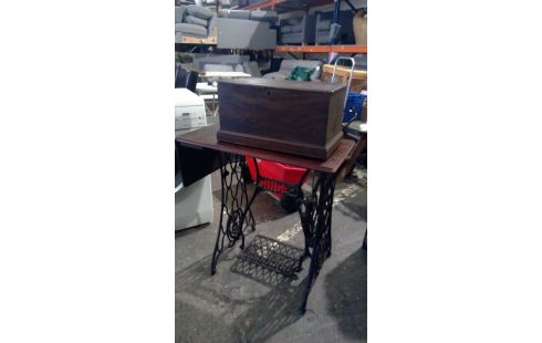 MACHINE A COUDRE SINGER