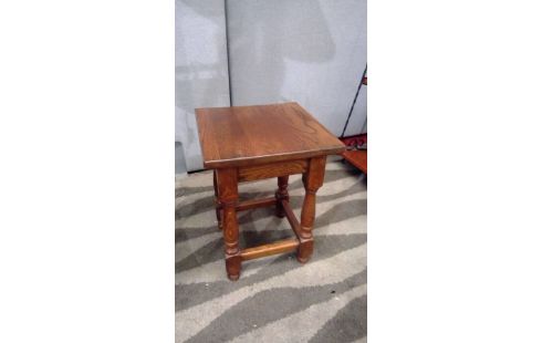 BOUT DE CANAPE CHENE