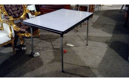 MESA DE COCINA FÓRMICA