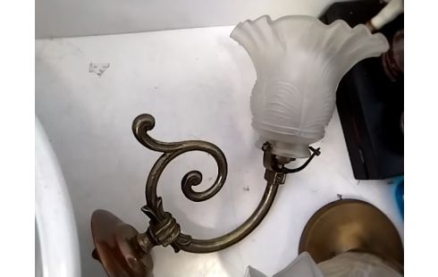 LAMPE MURALE ANCIENNE