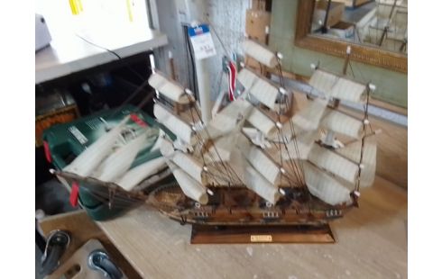 BATEAU BOIS COLLECTION