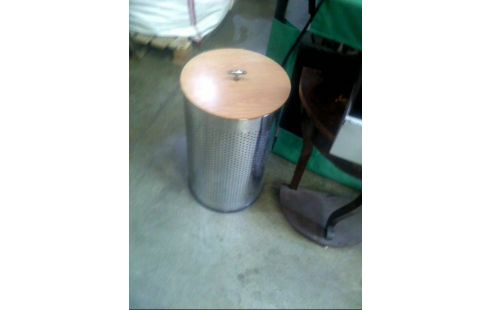 PAPELERA METAL CON TAPA