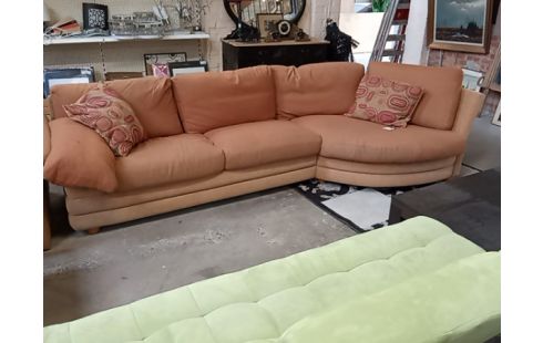 CANAPE TISSU TERRACOTA ARRONDI AVEC COUSSINS