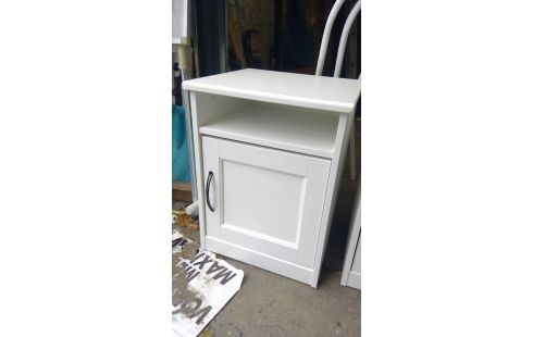 TABLE DE CHEVET (ETAT)