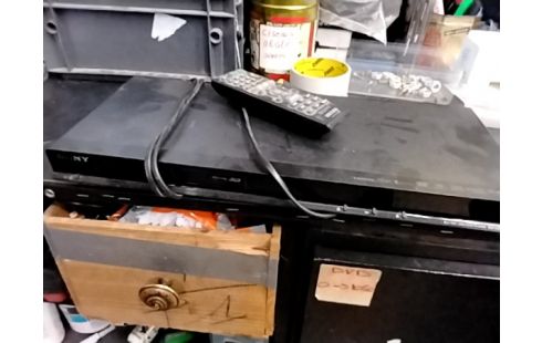 LECTEUR DVD SONY AVEC TELEC