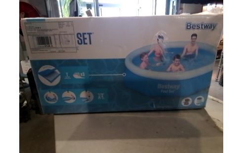 PISCINE GONFLABLE BESTWAY