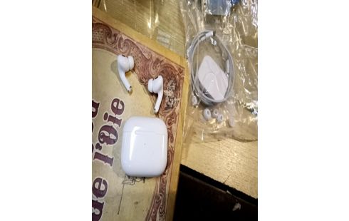 ECOUTEUR AUDIO AIRPODS PRO A2084 +ACC RSV