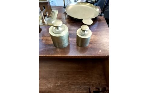 BALANCE COFFRET + POIDS PLATEAUX RES