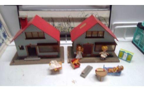 VINTAGE POPPENHUIS 12STUKS