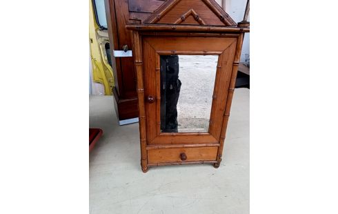 ARMOIRE DE POUPÉE BAMBOU