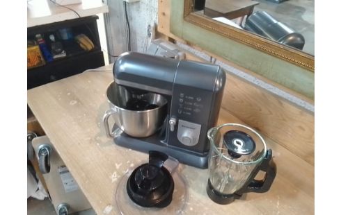 ROBOT MENAGER SILVERCREST + ACCESSOIRES