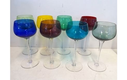LOT DE 8 VERRES A PIEDS COLORES