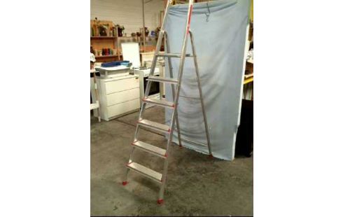 STEHLEITER 5-STUFEN KLAPPBAR