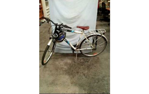 FAHRRAD <FUXON> M107 + HELM WEISS