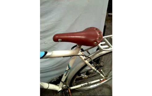 FAHRRAD <FUXON> M107 + HELM WEISS