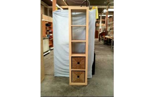 REGAL HOLZ HELL 2-KÖRBE RATTAN 5-EBEN.