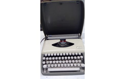 TYPEMACHINE ADLER TIPA