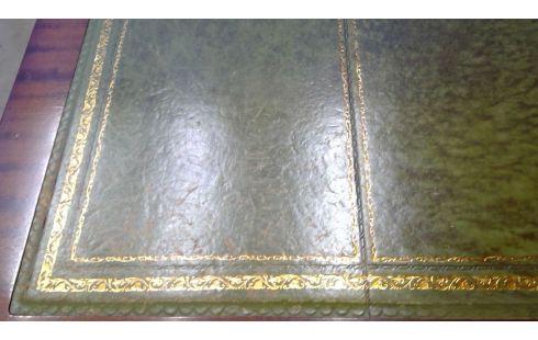 BUREAU HOUT, MET GROEN LEDER BLAD