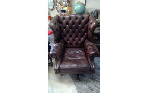 ARMSTOEL CHESTERFIELD LEDER BRUIN