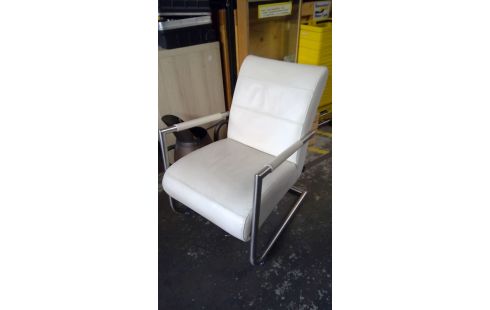 SESSEL LEDER WEISS