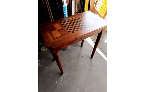 TABLE A JEUX MARQUETERIE