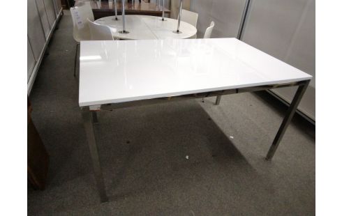 TABLE LAQUE BLANC PIEDS CHROME