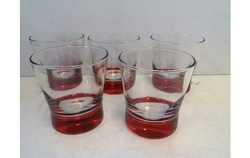 LOT DE 5 VERRES PIEDS ROUGE