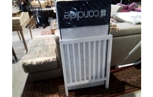 LIT BEBE A BARREAUX BLANC +MATELAS + TOUR DE LIT