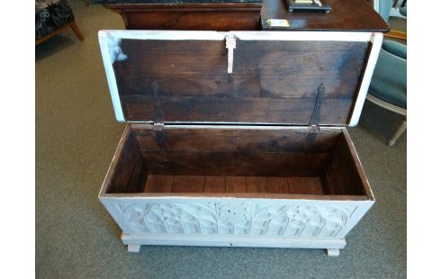 COFFRE ANCIEN PATINÉ