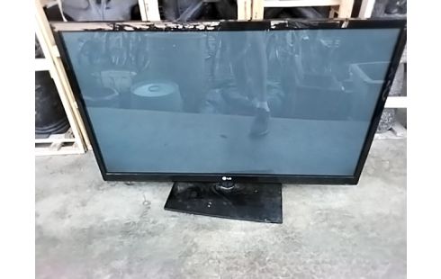 ECRAN LG +ACC RES 130 CM