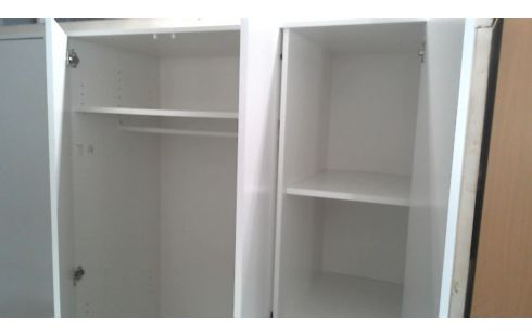 KLEIDERSCHRANK 1 IKEA WEISS 3 TÜREN DAS STÜCK