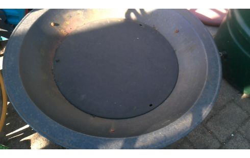 BRASERO REDONDO HIERRO