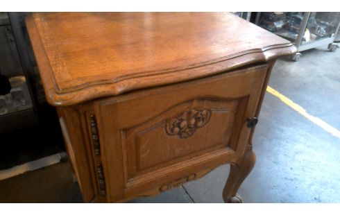 NACHTKASTJE MASSIEF EIK PER STUK 1 DEUR