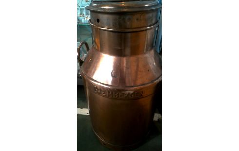 MILCHKANNE. KUPFER FARBIG