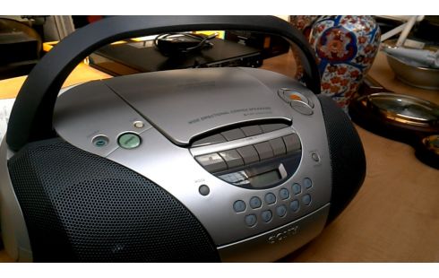 RADIO DRAAGBAAR RADIO-CD-SPELER SONY CFD-S170L