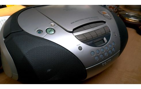 RADIO DRAAGBAAR RADIO-CD-SPELER SONY CFD-S170L