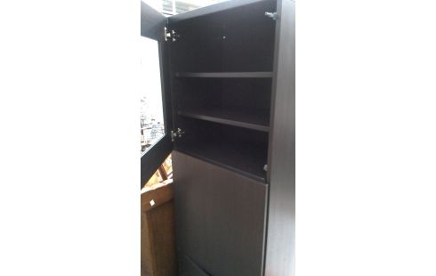 KAST KOLOM IKEA BESTA