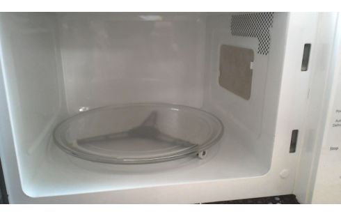 MICROONDAS WHIRLPOOL COMPACTO