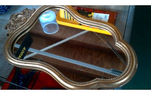 ESPEJO ESTILO LUIS XV DORADO