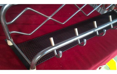 KLEIDERSTÄNDER IM VINTAGE-STIL CHROM