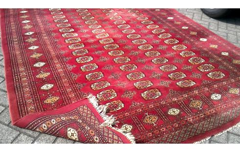 ALFOMBRA ROJO ANUDADO A MANO